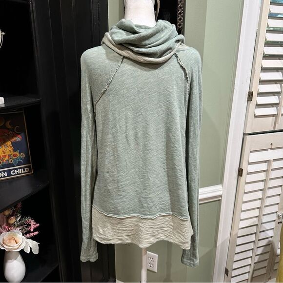 Free People Beach Moss Green Cowl Neck Pullover Size XS/S - Picture 6 of 11
